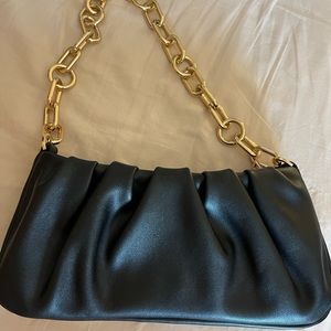 black shoulder bag